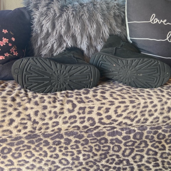 Women's Black Suede Boots - Picture 5 of 5